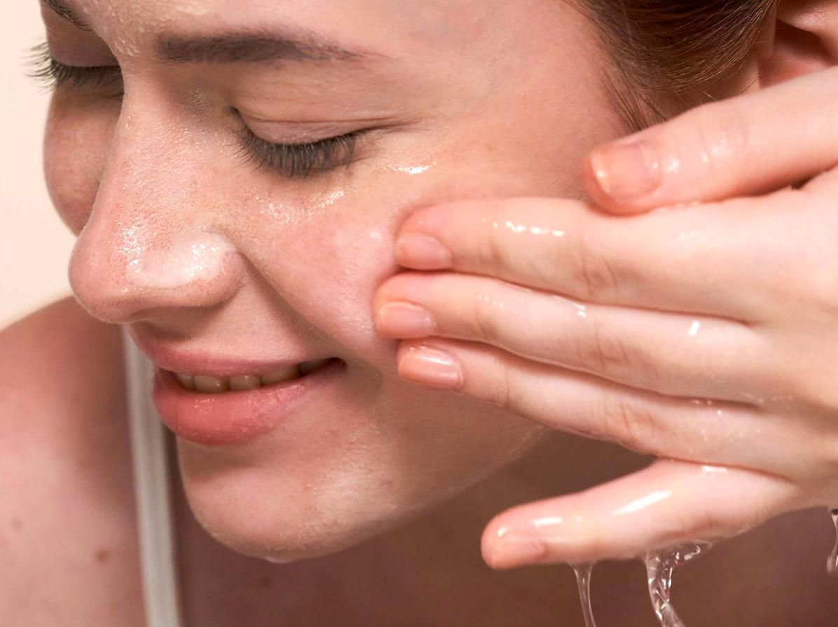 Why You Should Consider Double Cleansing